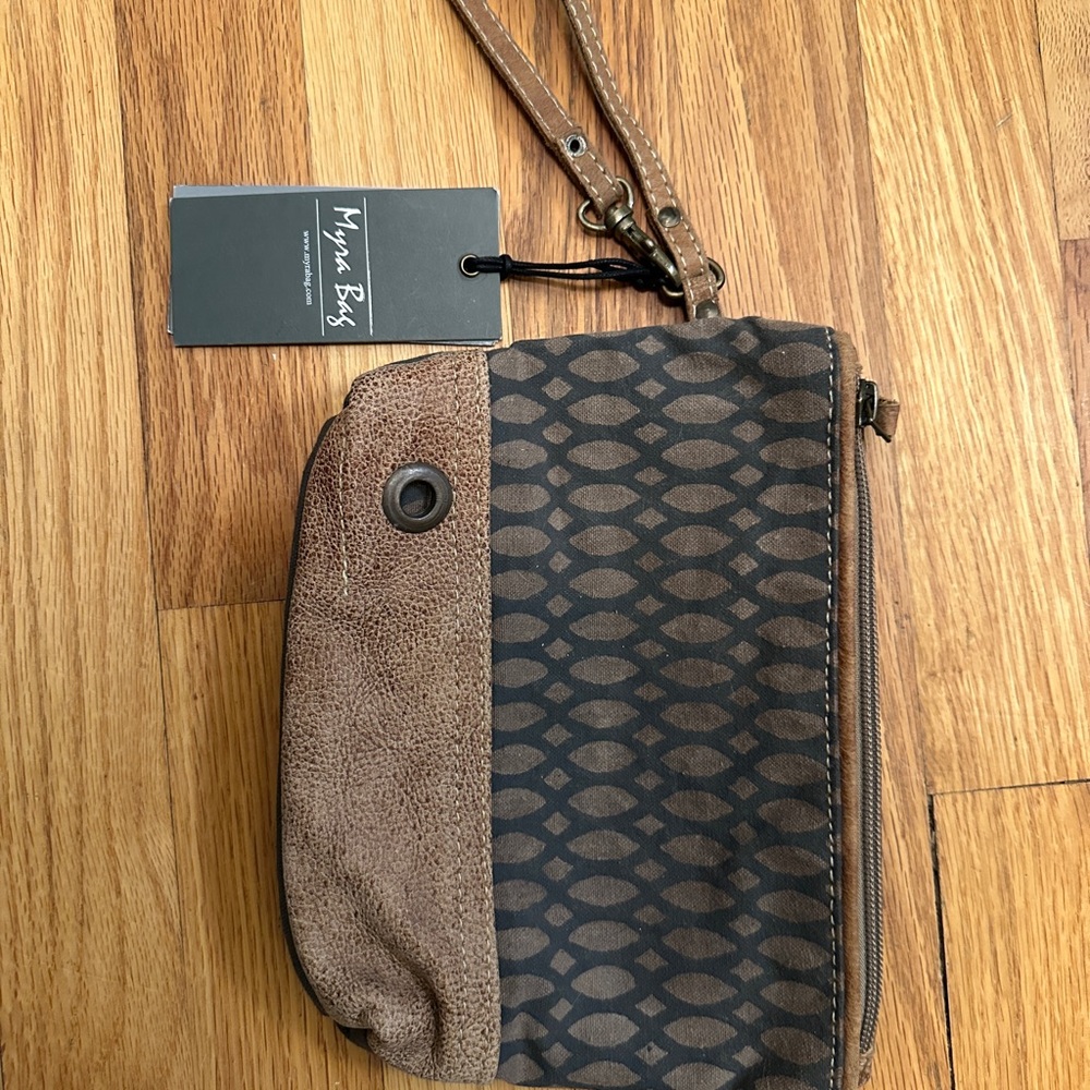 Myra Bag Honey Bee Print Pouch - Buzzworthy Style!